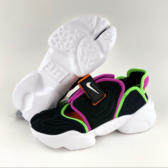 NEW Nike Aqua Rift Fire Pink With Socks - Picture 6 of 15